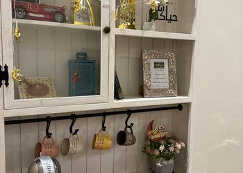 شاليه بصالة جلوس ومسبح خارجي