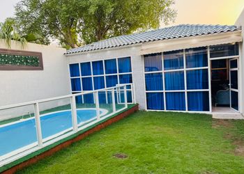 شاليه بصالة تطل على العاب اطفال
