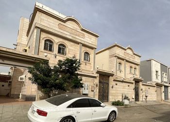 شقة بغرفتين نوم وصالة