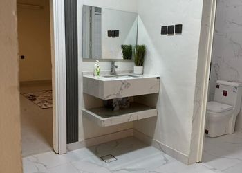 شاليه بصالة جلوس ومسبح 
