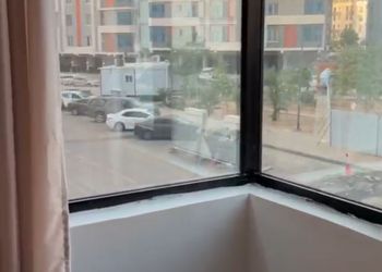 شقة بغرفتين نوم وصالة 