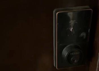 استديو بأثاث مريح وبسيط 