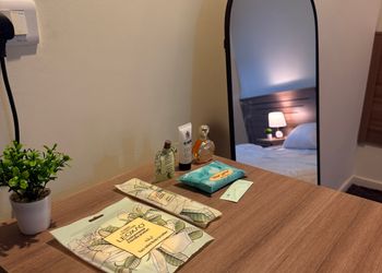 استديو بسرير ماستر