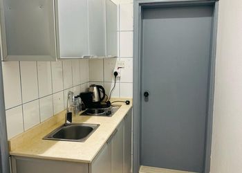 استديو هادئ بسرير ماستر 