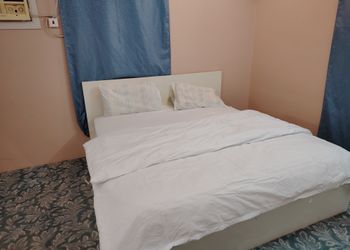استراحة بصالة ومجلس وغرفة نوم 