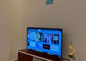 استديو بسرير ماستر 