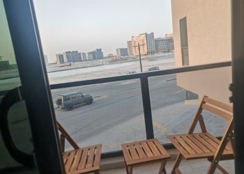  شقة بثلاث غرف نوم وصالة