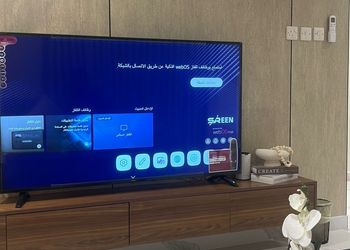 شقة بغرفة معيشة وغرفة نوم 