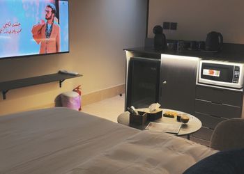 استديو هادئ بسرير ماستر 