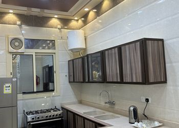 شاليه بألعاب اطفال ومسبح 