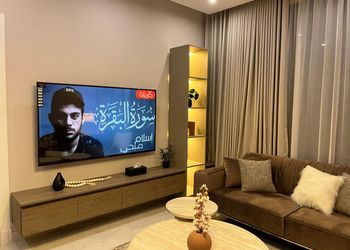 شقة بصالة أنيقة وتصميم مودرن 