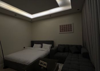 استديو بسرير ماستر