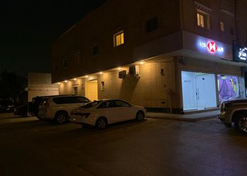 استديو بدخول ذاتي وموقع مميز