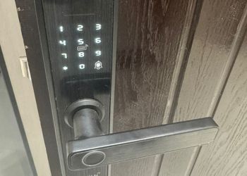 استديو بدخول ذاتي وسرير مريح 