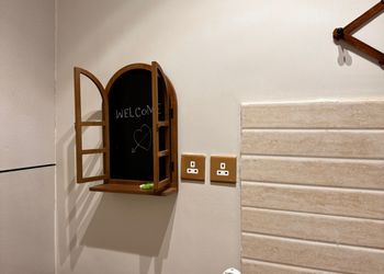 استديو بسرير ماستر وجلسة جانبية 