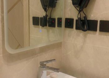 شقة فندقية بصالة ومطبخ