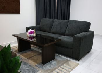 استديو بسرير ماستر وجلسه جانبيه