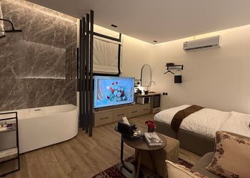 استديو بسرير ماستر وجلسة جانبية 