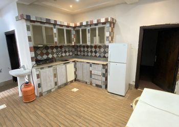 استراحة بمجالس ومسطح اخضر