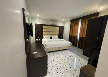 استديو هادئ بسرير ماستر 