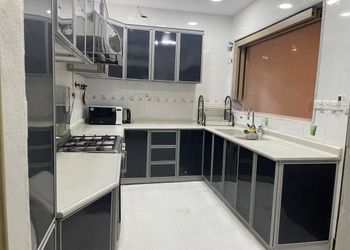 شاليه بغرفة نوم مطلة على مسبح