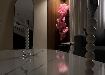 شقة بغرفة معيشة وغرفة نوم 