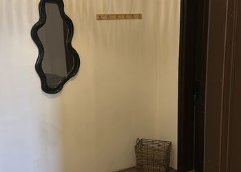 استديو بسرير ماستر وجلسة جانبية