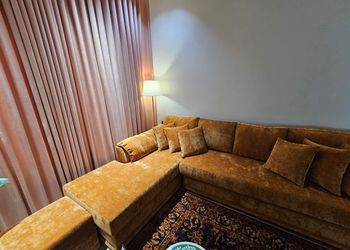 شقة بغرفتين نوم وصالة