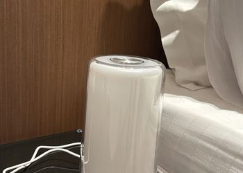 شقة بغرفة معيشة وغرفة نوم 