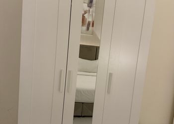 استديو بسرير ماستر وجلسة جانبية 