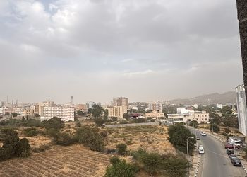شقة بصالة و غرفة نوم 