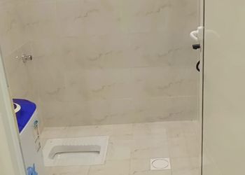شاليه بألعاب مائية وصالة أنيقة 
