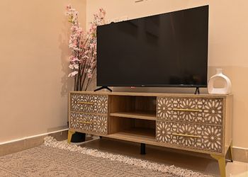 استديو بسرير ماستر وجلسة جانبية