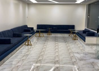 استراحة بجلسة خارجية ومسطح اخضر