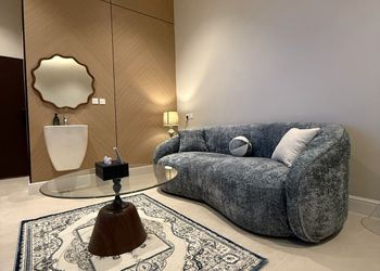 استديو بأثاث مريح وبسيط 