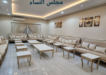 استرحه قسمين بمسبح ومسطحات خضراء