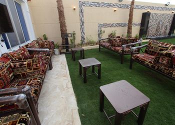 شاليه بمسطح اخضر