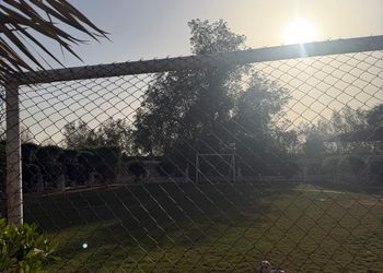 مزرعة بمناظر خلابة وجلسة خارجية 