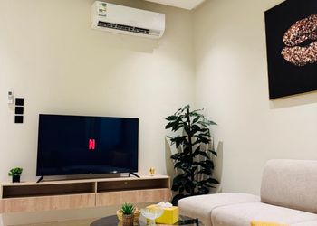 شقة بدخول ذاتي وتصميم أنيق