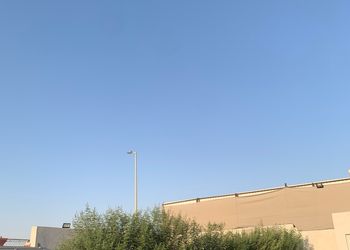 شاليه بجلسة خارجية ومسبح