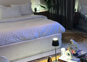 استديو هادئ بسرير ماستر 