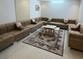شقة بأثاث بسيط ومريح