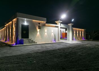شالية بمجلس مطل على المسبح 