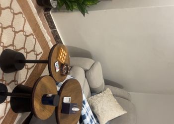 استديو بسرير ماستر وجلسة جانبية 