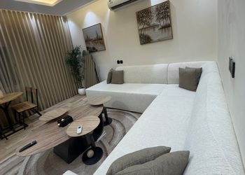 شاليه بمسطح اخضر ومجلس
