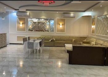 شاليه بغرفة نوم مطلة على المسبح 