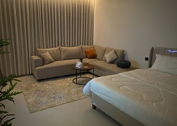 استديو راقي بدخول ذاتي 