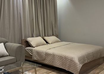 استوديو بدخول ذاتي