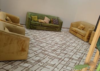 شاليه بصالة جلوس ومسبح خارجي 