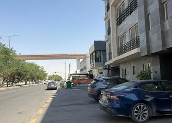 شقة بصالة وغرفتين نوم 